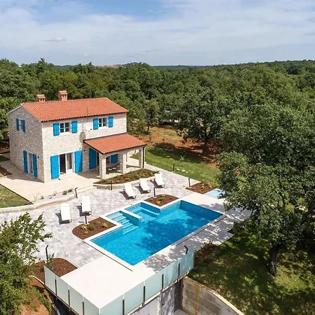 Holiday home Irena Funtana *
