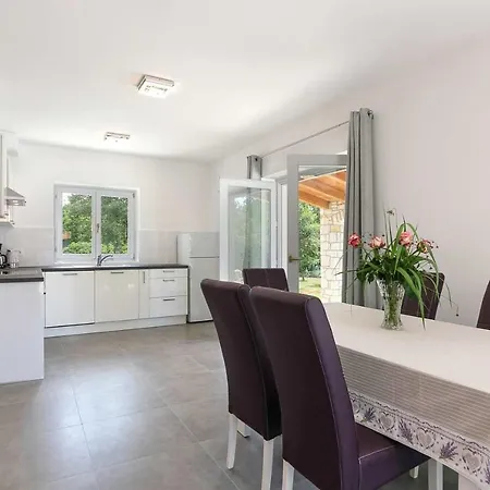 Ferienhaus Irena Funtana *